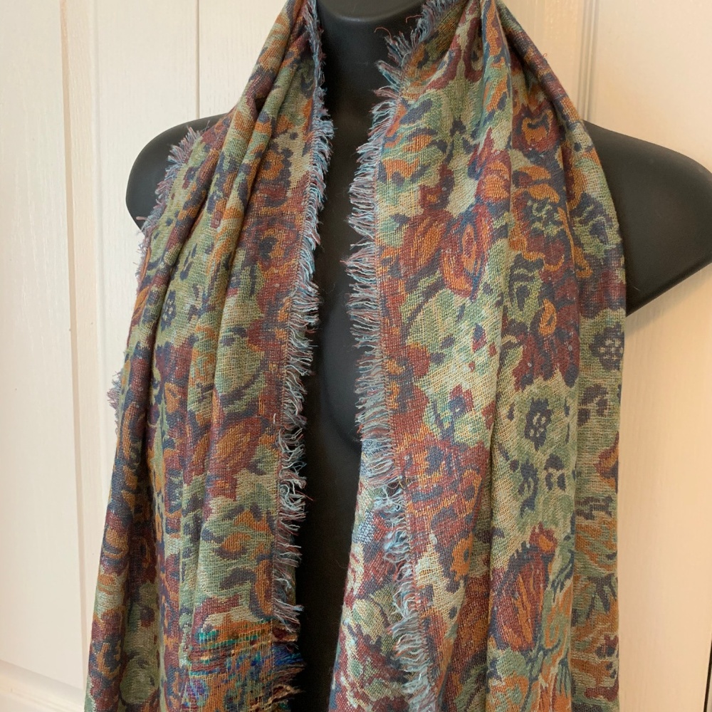 Floral Printed Wrap Scarf - Picture 2 of 4